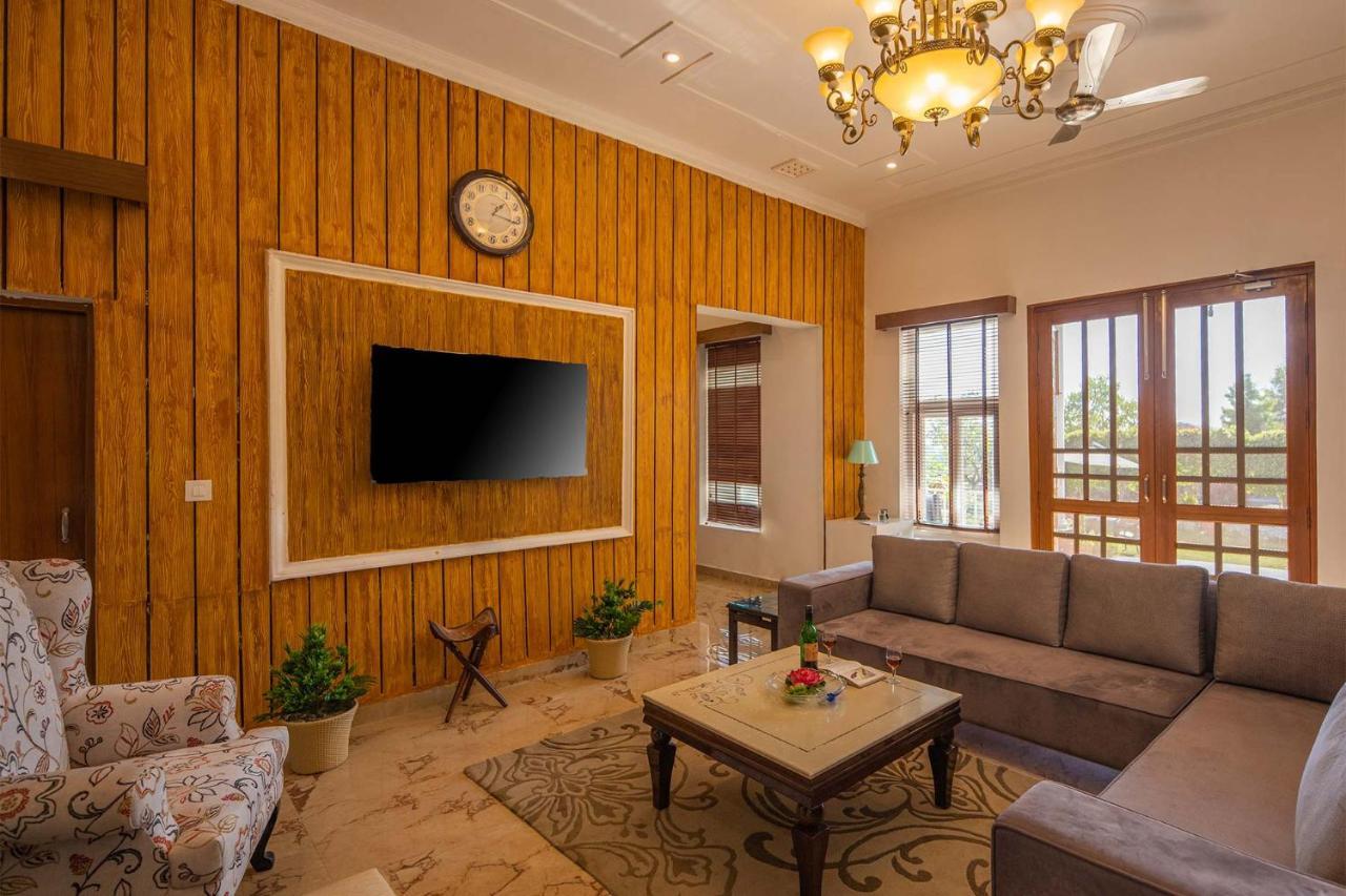 Stayvista At Silveroaks Cottage Dehradun Exterior photo